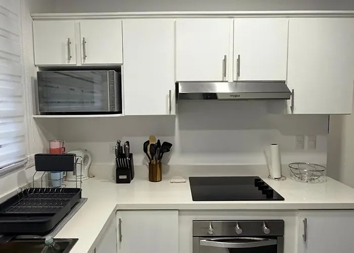 Villa Casa Amplia Con Wifi Y Piscina, A Min Del Mar, 10p Playa Hermosa (Guanacaste)