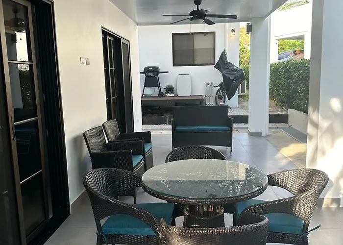 Casa Amplia Con Wifi Y Piscina, A Min Del Mar, 10p